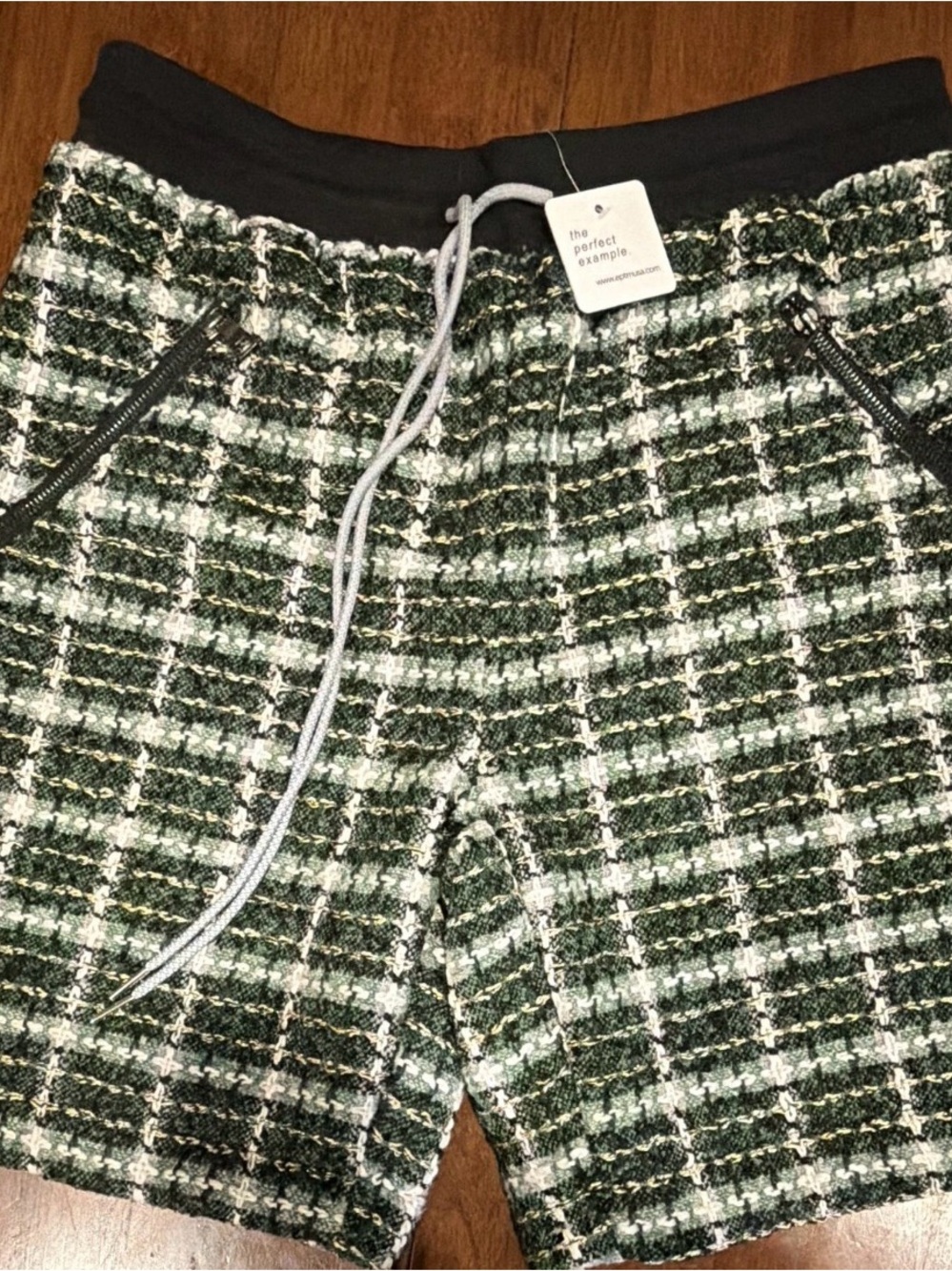 Men's Green Plaid Athletic Shorts with Drawstring Waist